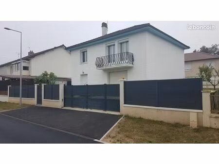 maison f5 - 109m2 - lavault-sainte-anne - quartier calme - entièrement refaite à neuf