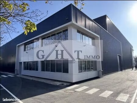 local bureaux 1 000 m²