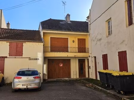 maison de ville 3 pièces 92 m²