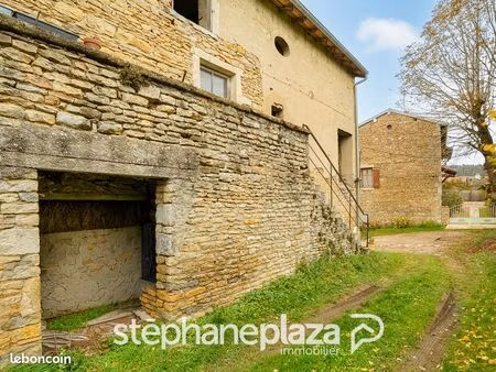 grange 2 pièces 100 m²