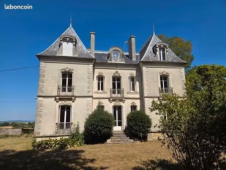 propriété 11 pièces 300 m²