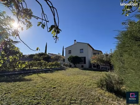 villa 7 pièces 170 m²