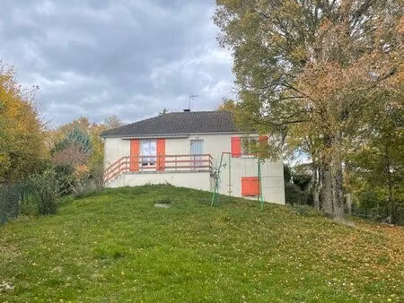 maison sur les hauteurs de dosches