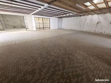 local commercial 400 m² montpon-ménestérol