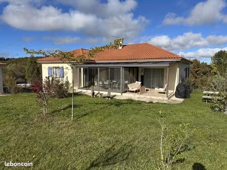 maison 6 pièces 145 m²