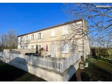 moulin 9 pièces 202 m²