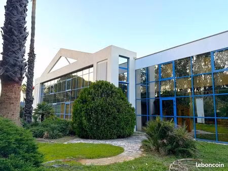 bureaux 315 m² hyeres
