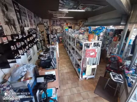 cordonnerie à vendre fdc ou / et mur.40000