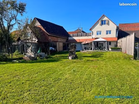 maison 5 pièces 318 m²
