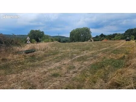 terrain constructible 1398 m²