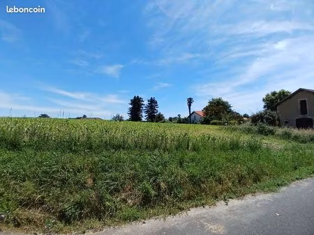 terrain 1002 m² mugron