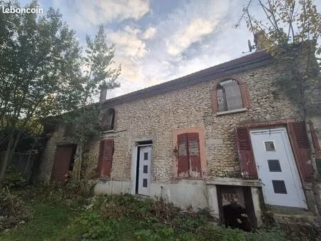 maison 2 pièces 180 m²