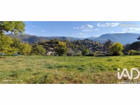 terrain 2396 m² aveze