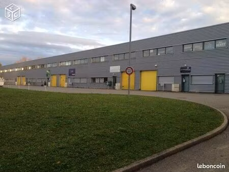 230 m² entrepôt + bureaux à mulhouse parc des collines – proche trident avec parking  espa