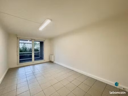 bureaux 59 m²