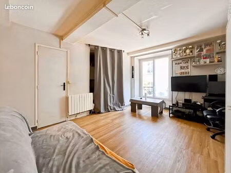 studio 1 pièce 24 m²