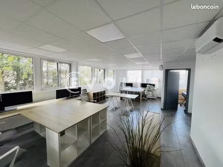 bureaux 155 m²