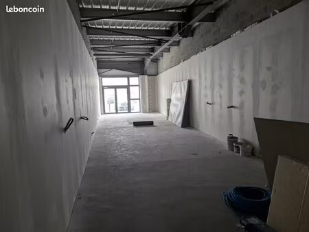 local commercial 100 m²