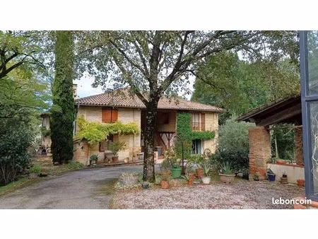 maison 7 pièces 237 m²