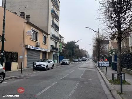 boutique 105 m² les pavillons sous bois