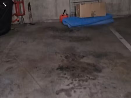 places de parking sous-sol securise