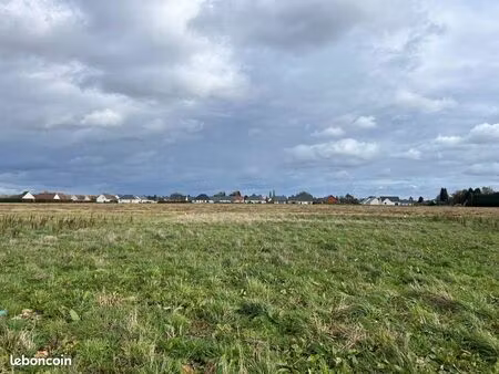 terrain 250 m² menneval