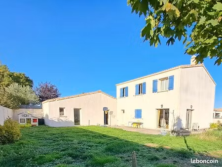 maison 6 pièces 148 m²