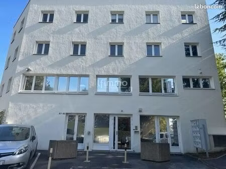 bureaux 1600 m² neuilly sur marne