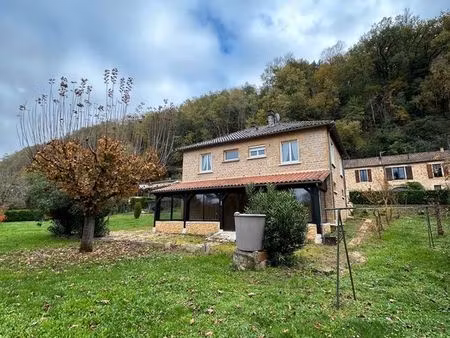 pavillon 6 pièces 95 m²