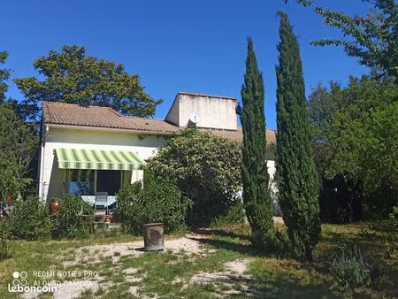 villa de plain pied sh 107 m² sur 1380 m² de terrain