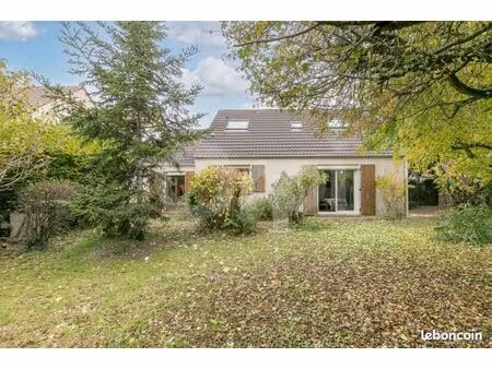 maison 7 pièces 138 m²