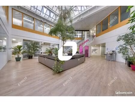 bureaux 437 m²
