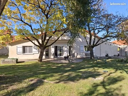 maison de village 8 pièces 183 m²
