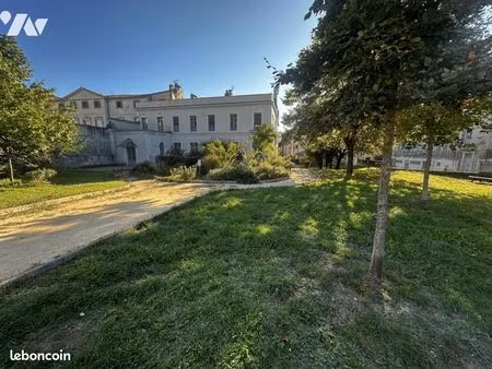 immeuble 1002 m² le vigan