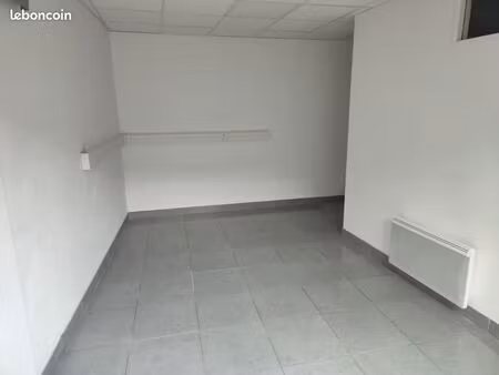 bureau/local commercial