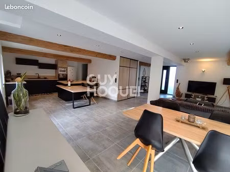 propriété 6 pièces 160 m²
