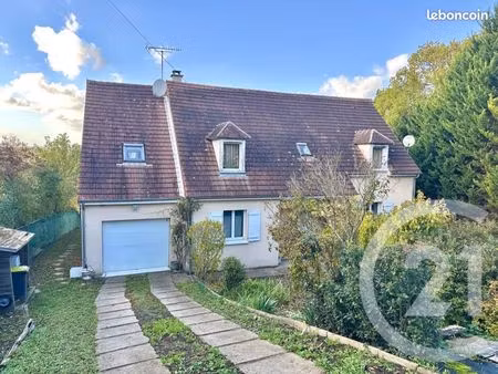 villa 8 pièces 170 m²