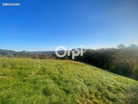 terrain 3 841 m² esquiule