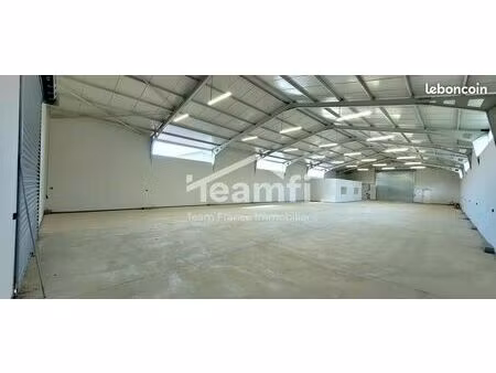 local 592 m² salindres