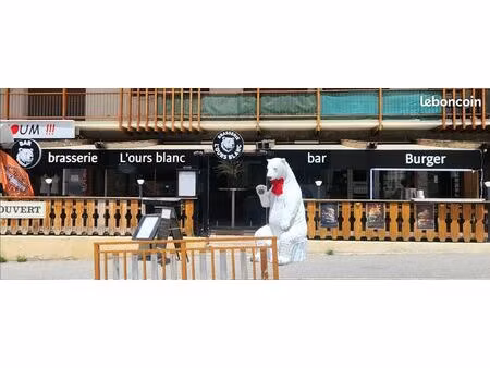 brasserie rénové au coeur de valberg