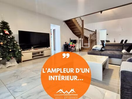propriété 11 pièces 286 m²