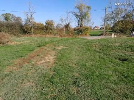 terrain 673 m² montcel