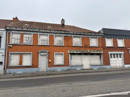 maison 11 pièces 250 m²