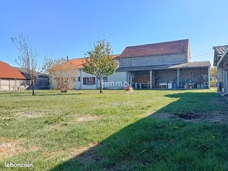 maison 6 pièces 216 m²