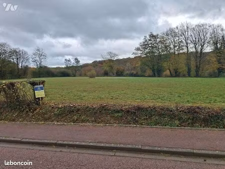 terrain 1900 m² hestrud