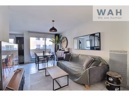 à vendre appartement 2 pièces de 42 5 m2 avec terrasse et