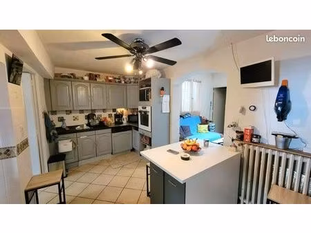 maison 7 pièces 398 m²