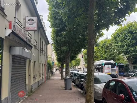boutique 98 m² le perreux sur marne
