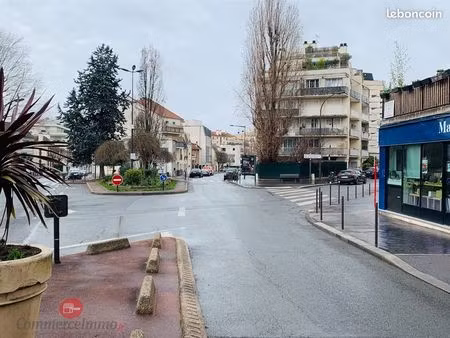 boutique 50 m² vincennes