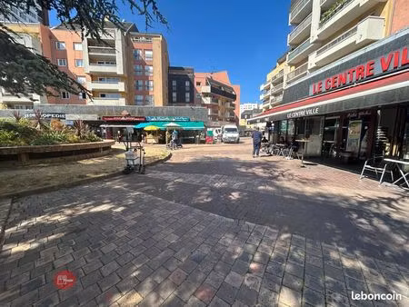 boutique 47 m² alfortville